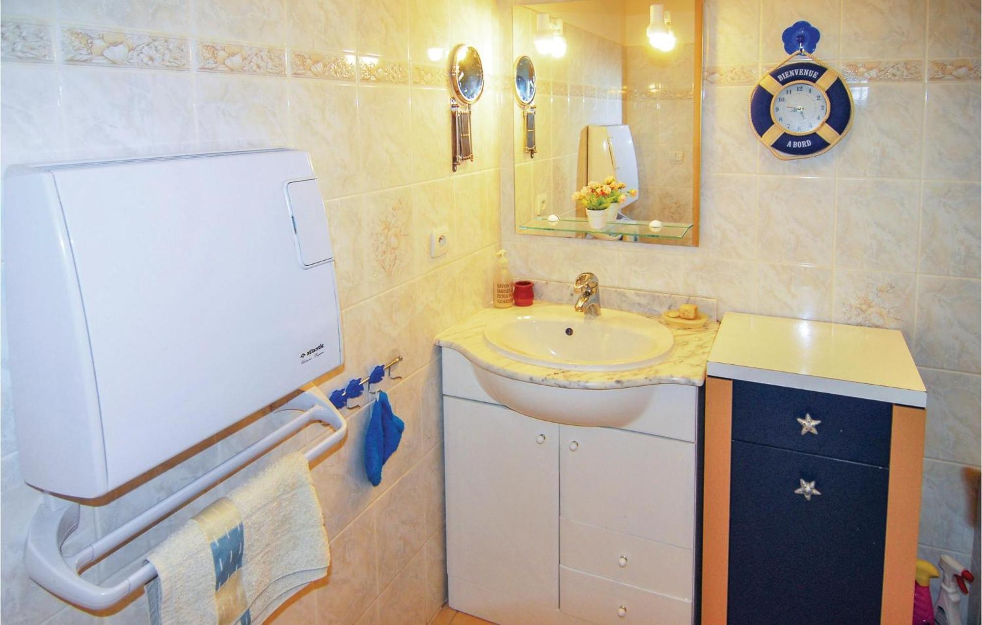 3 Bedroom Beautiful Home In Pignan 外观 照片