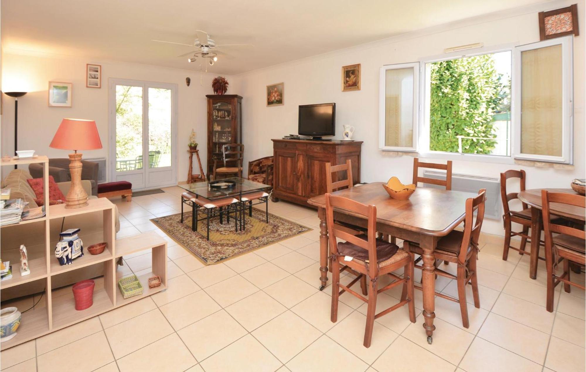 3 Bedroom Beautiful Home In Pignan 外观 照片
