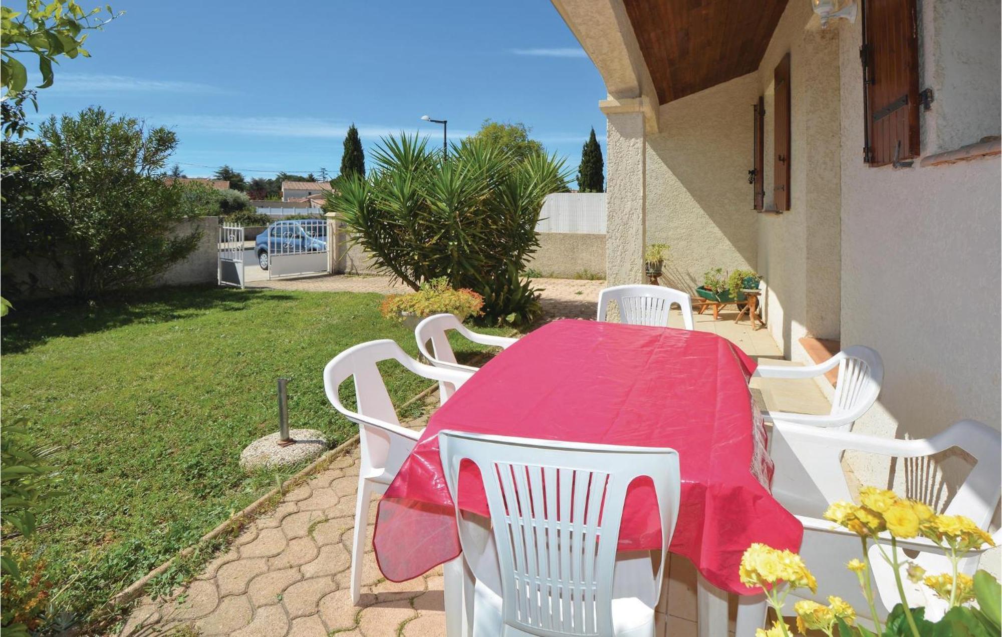 3 Bedroom Beautiful Home In Pignan 外观 照片